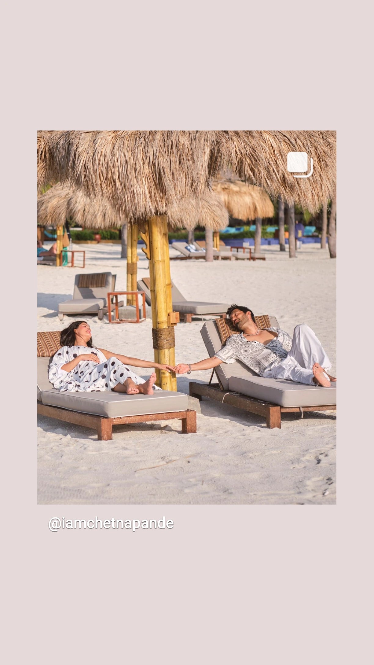 Vintage off shoulder dress (QC2023)