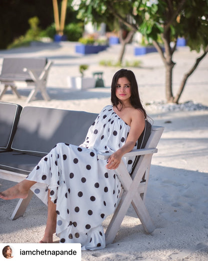 Vintage off shoulder dress (QC2023)