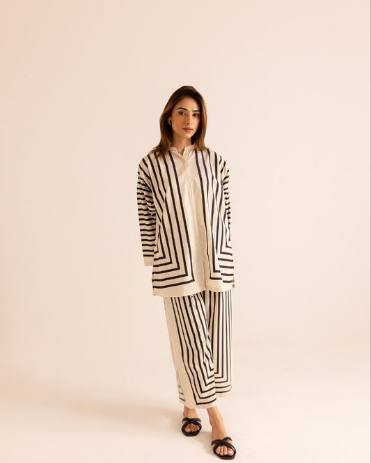 Illusion statement cream co-ord set (QC1028)