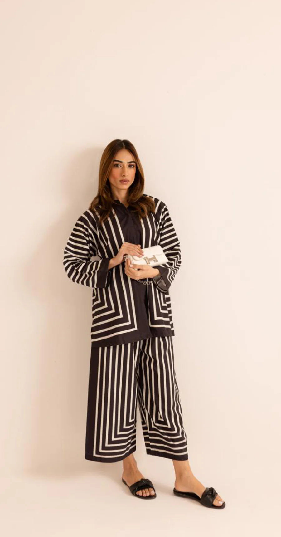 Illusion statement black co-ord set (QC1028)