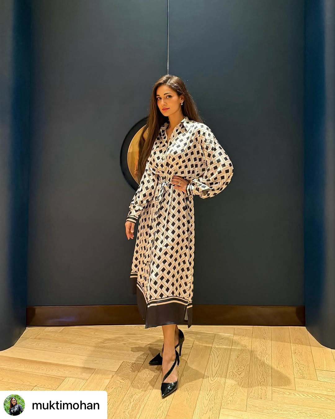 Valentina statement dress (QC5904)